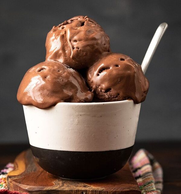Chocolate Ice Cream 6oz (Per Cup)