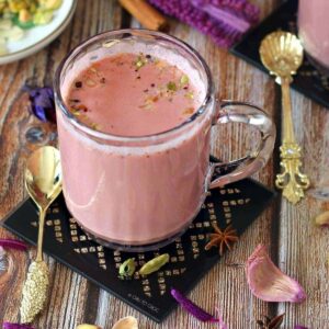 Kashmiri tea with Sugar (Per Cup)